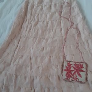 Linen dress and embroidered purse